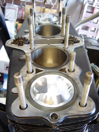 Big bore piston kits